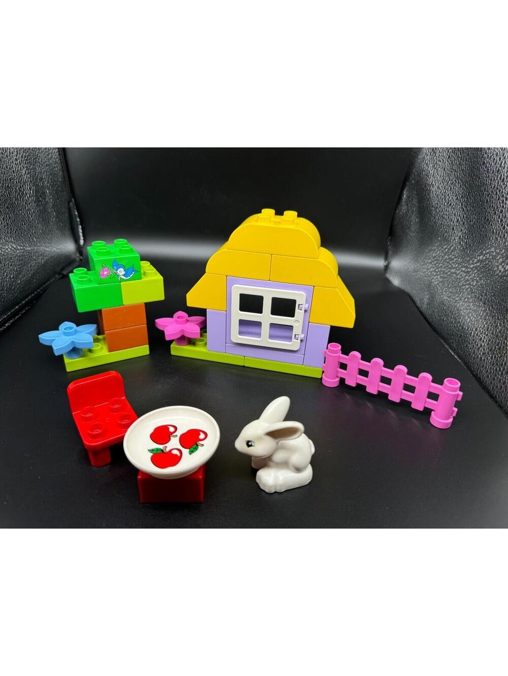 Lego Duplo Snow White's Cottage 6152 princess bunny Incomplete